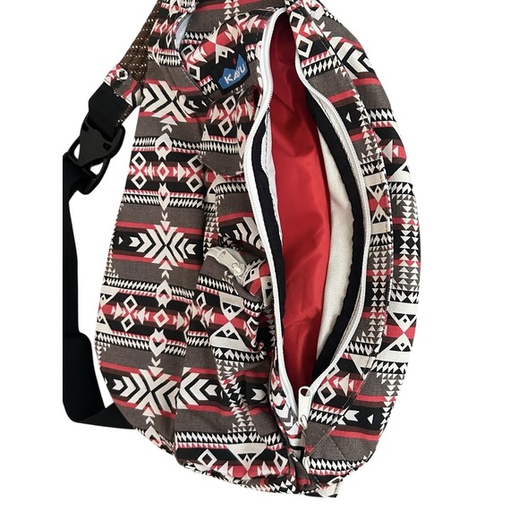 Kavu Rope Sling Bag Southwest Aztec Geometric Pockets Travel Backpack‎ - Picture 6 of 14